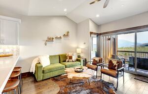 Herber City Hideaway | Beautiful views, Minutes to Park City Resorts, Hot Tub, and more! - Heber City, Utah