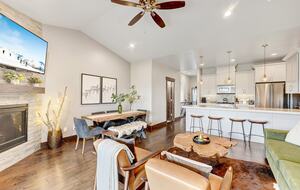 Herber City Hideaway | Beautiful views, Minutes to Park City Resorts, Hot Tub, and more! - Heber City, Utah