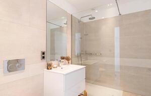 Villa Paradiso - Cannes, France