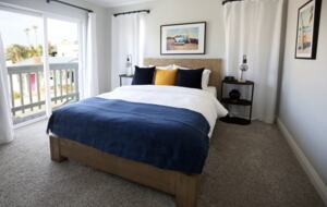 High End Beach House | Steps to Beach - Oxnard, California