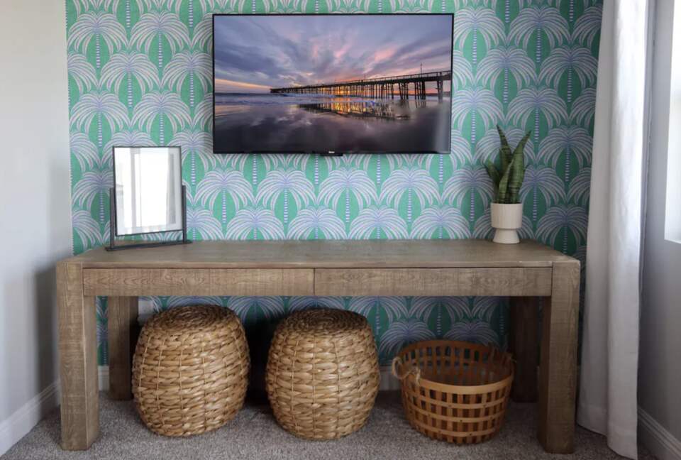 High End Beach House | Steps to Beach - Oxnard, California