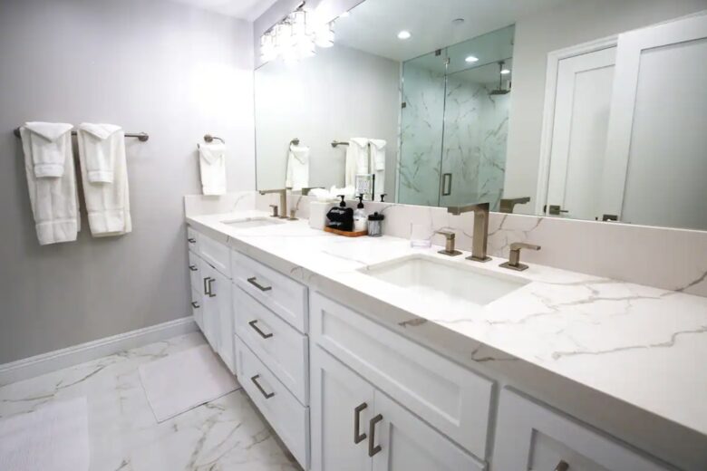 High End Beach House | Steps to Beach - Oxnard, California