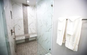 High End Beach House | Steps to Beach - Oxnard, California