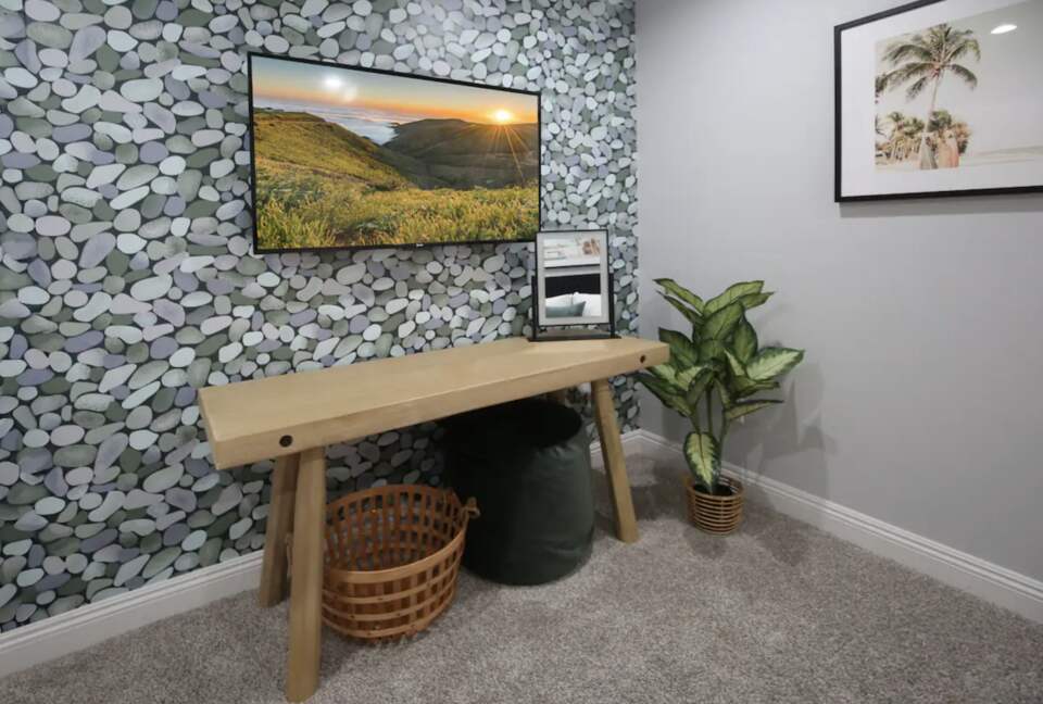 High End Beach House | Steps to Beach - Oxnard, California