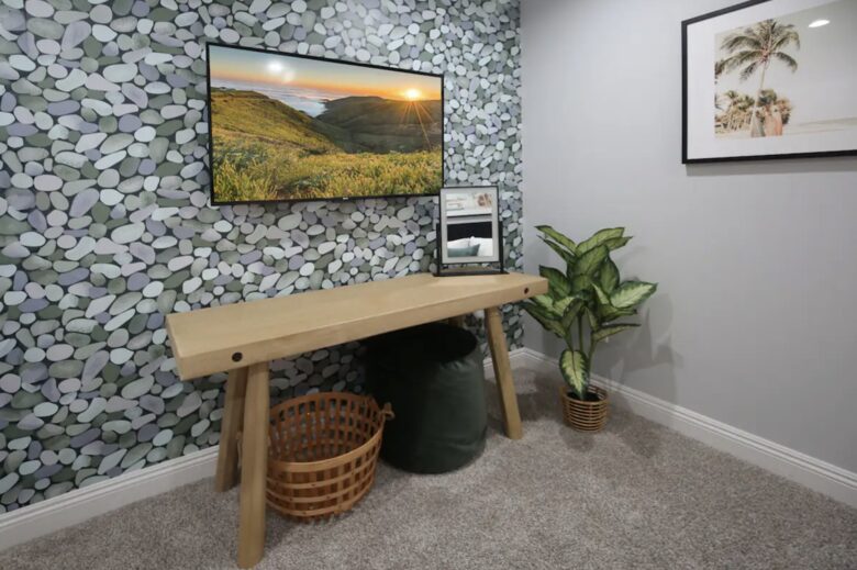 High End Beach House | Steps to Beach - Oxnard, California