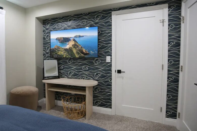 High End Beach House | Steps to Beach - Oxnard, California