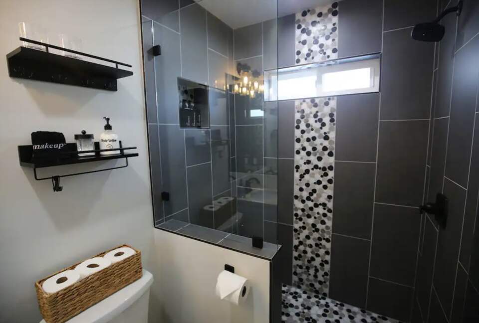 High End Beach House | Steps to Beach - Oxnard, California