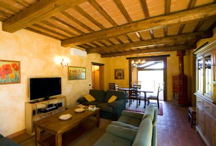 Brunello Villa - Paciano, Italy