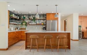 Pure Luxury: Casa Gaga Estates- Vineyard Retreat - Geyserville, California