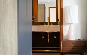 Pure Luxury: Casa Gaga Estates- Vineyard Retreat - Geyserville, California