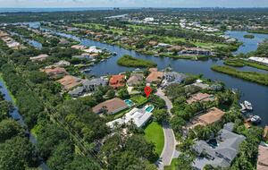 Exclusive Jupiter Sanctuary with Pool - Jupiter, Florida