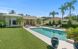 Exclusive Jupiter Sanctuary with Pool - Jupiter, Florida