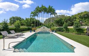 Exclusive Jupiter Sanctuary with Pool - Jupiter, Florida