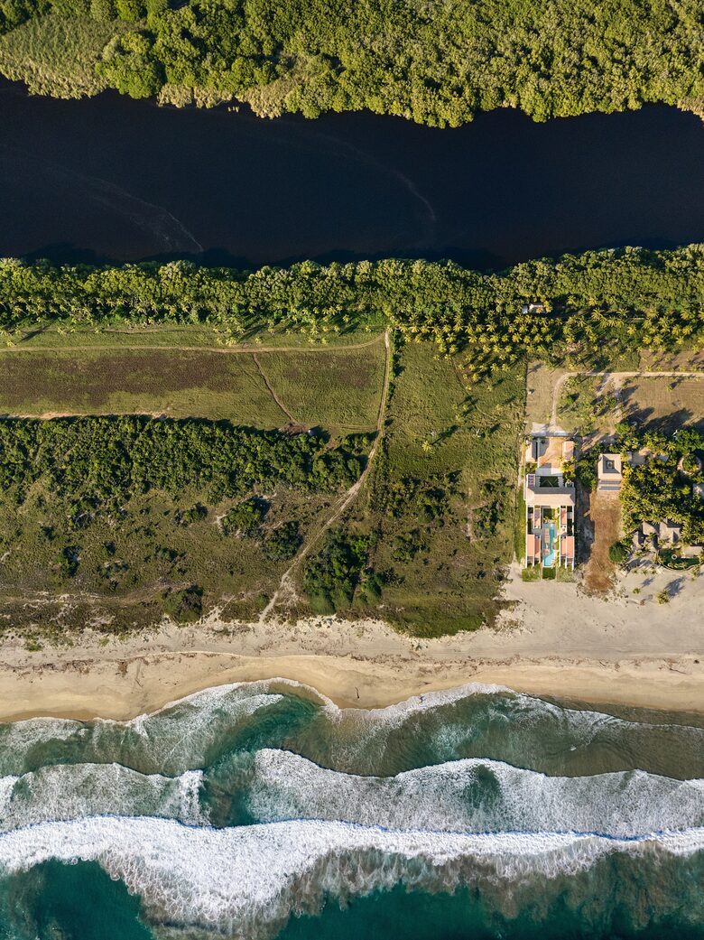 Casa Cova (R) - Puerto Escondido, Mexico