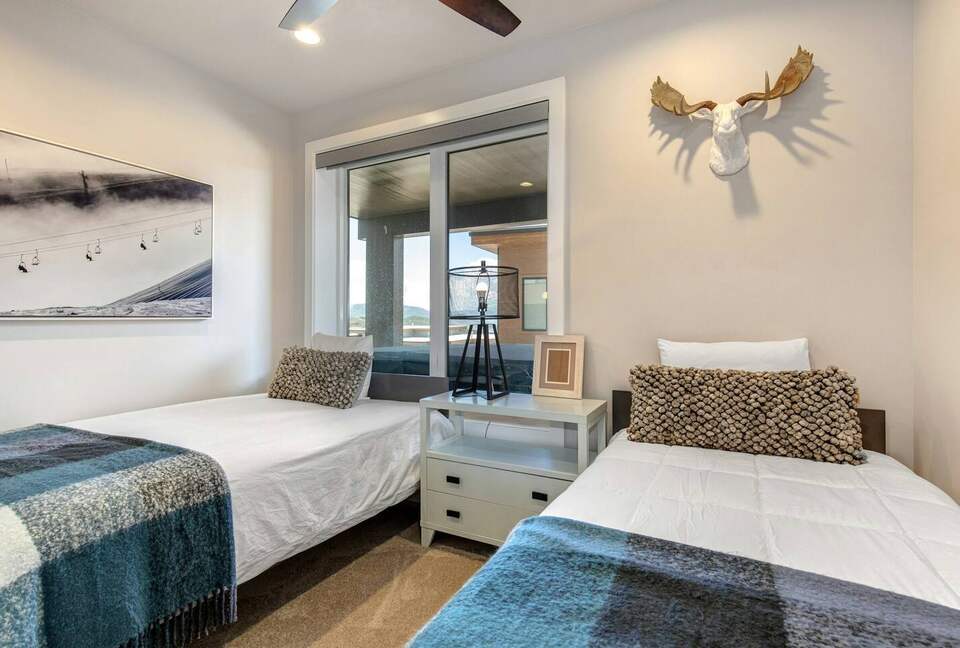 Hideout Hideaway 4BR Townhome - Hideout, Utah