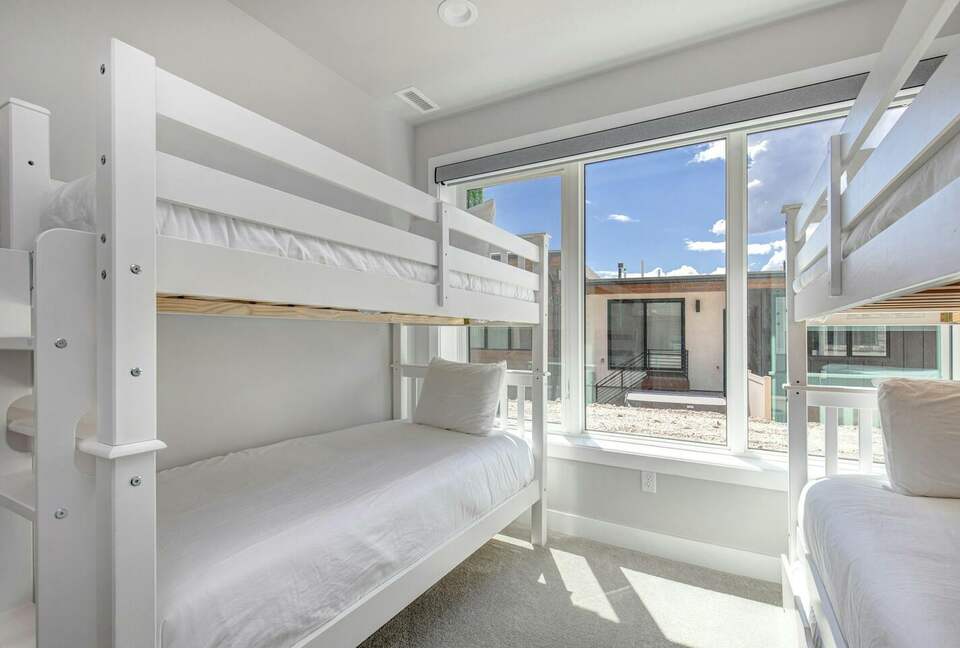 Hideout Hideaway 4BR Townhome - Hideout, Utah