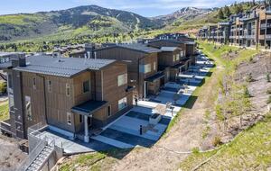 Premier Ski-In/Ski-Out Apex Townhome with Private Hot Tub - Park City, Utah