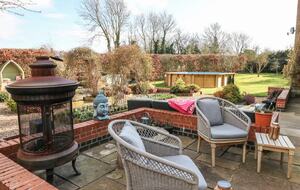 The Coach House - Burton Le Coggles, United Kingdom