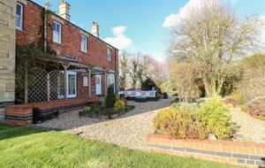 The Coach House - Burton Le Coggles, United Kingdom