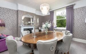 The Coach House - Burton Le Coggles, United Kingdom