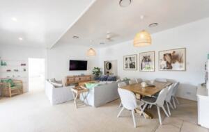 Atherstone | Large Spacious Home, Close Walk to Beaches - Yamba, Australia