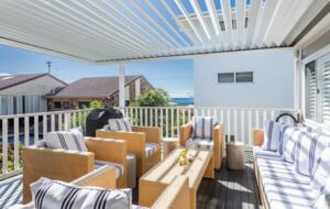 Atherstone | Large Spacious Home, Close Walk to Beaches - Yamba, Australia