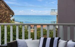 Atherstone | Large Spacious Home, Close Walk to Beaches - Yamba, Australia