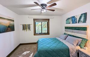 Gorgeous Cabin Getaway | Steps from Lake Cascade - Donnelly, Idaho