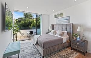 Lavish LA Modern - Franklin Hills - Los Angeles, California