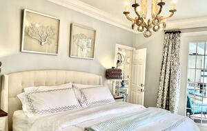 Exquisite Designer’s Home in a Prestigious Gated Community - Naples, Florida