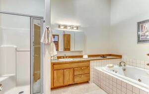 Elk Tracks Lodge - Easton, Washington