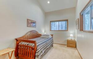 Elk Tracks Lodge - Easton, Washington