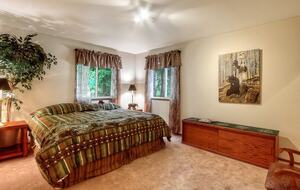 Elk Tracks Lodge - Easton, Washington