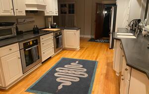 Kitchen with eat-in area and modern amenities