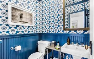 Elegant Contemporary Retreat in Hollywood Knolls - Los Angeles, California