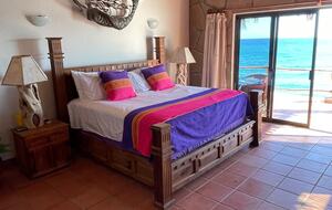 Beautiful Beachfront Hacienda - Baja California Sur, Mexico