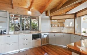 Rainforest Treehouse Sanctuary | Ocean Views - Cairns, Australia