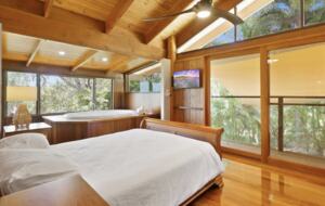 Rainforest Treehouse Sanctuary | Ocean Views - Cairns, Australia