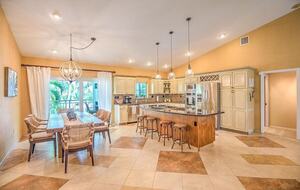 Keys Paradise on Coury Drive - Key Colony Beach, Florida