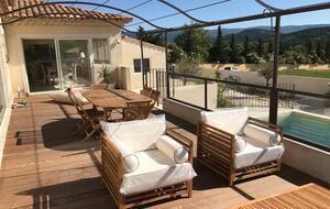 Tri-Residence Villa with Pool in Provence - Gargas, France