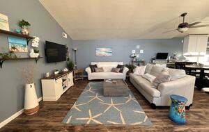 Charming Coastal Getaway with Private Outdoor Spaces - Baywood-Los Osos, California