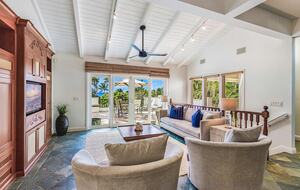 Rock Legend’s Maui Escape - Lahaina, Hawaii