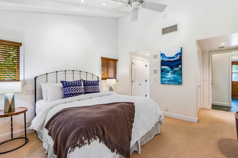 Rock Legend’s Maui Escape - Lahaina, Hawaii