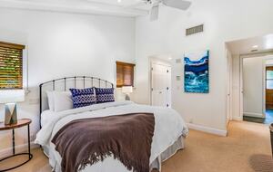 Rock Legend’s Maui Escape - Lahaina, Hawaii