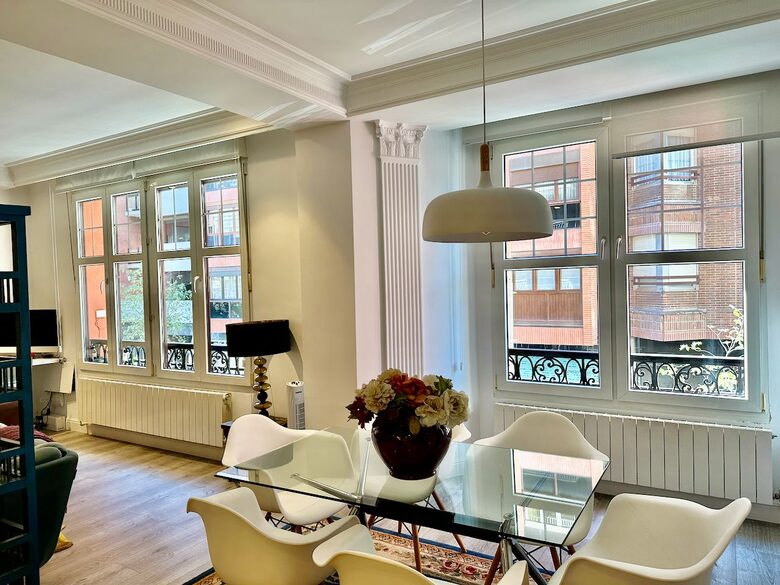 2 BD Apartment Close To Guggenheim - Bilbao, Spain