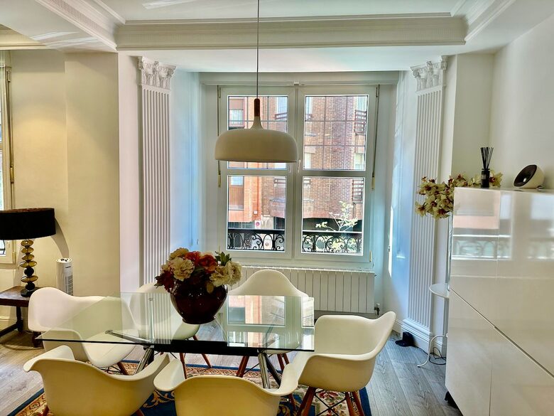 2 BD Apartment Close To Guggenheim - Bilbao, Spain