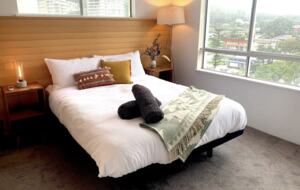 Stylish Apartment on Burleigh Heads Beachfront - Gold Coast, Australia