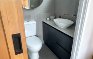 Stylish Apartment on Burleigh Heads Beachfront - Gold Coast, Australia