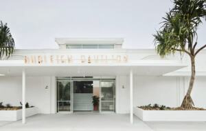 Stylish Apartment on Burleigh Heads Beachfront - Gold Coast, Australia