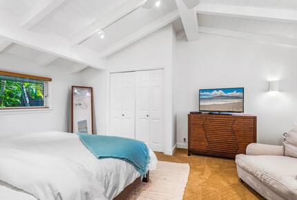 Rock Legend’s Maui Escape - Lahaina, Hawaii